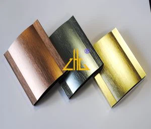 サンドブラスト処理を施した押出アルミニウムプロファイル